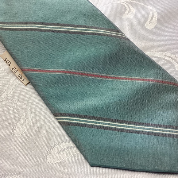 CHRISTIAN DIOR. SILK TIE just besutiful rare colors. - Picture 2 of 8